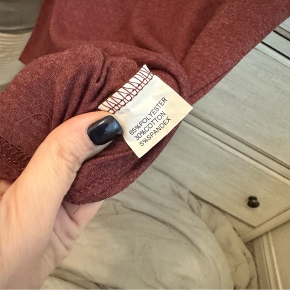 Amazon Off Shoulder Ruffle pocket tee - Picture 4 of 6